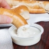 PRETZEL, pretzelhaus whie sugar icing cup