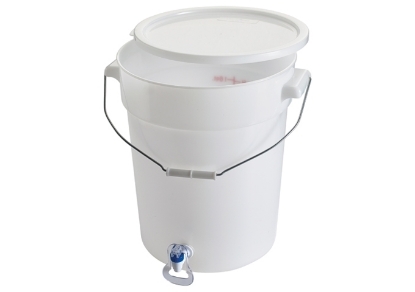 6 gallon Winco beverage dispenser with drip-free faucet